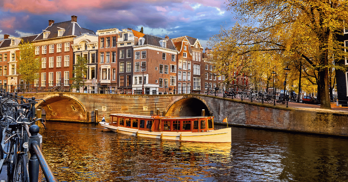 Amsterdam Canal Cruise (Amsterdam | 1–2 Hours | Afternoon/Evening)