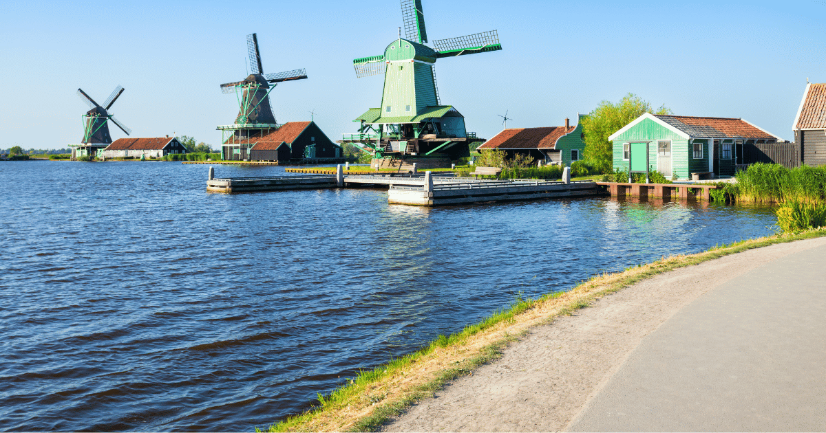 Zaanse Schans Windmills & Dutch Village Tour (Near Amsterdam | Half-Day | Morning)