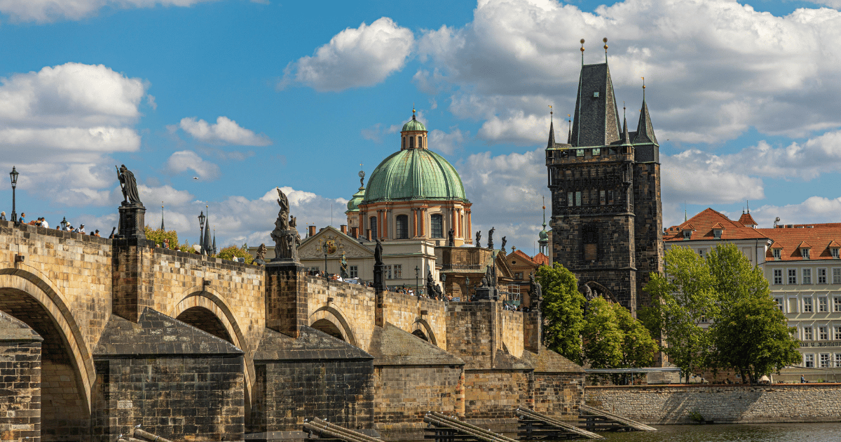Charles Bridge & Old Town Walking Tour (Prague | 2–3 Hours | Morning)