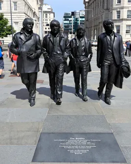 Day trip from London to Liverpool – Beatles & Football