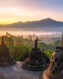 Borobudur Sunrise Experience – Starts from Yogyakarta