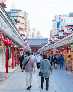 Tokyo – Asakusa Kannon Temple & Nakamise Dori Street
