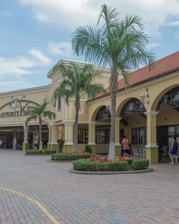 Johor Bahru Outlet Village & Shopping Day Trip (from Singapore)