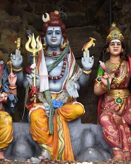 Koneswaram Temple & Cliffside Tour (Trincomalee)