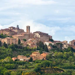 Tuscany & Montepulciano Day Trip from Rome by Train/Bus