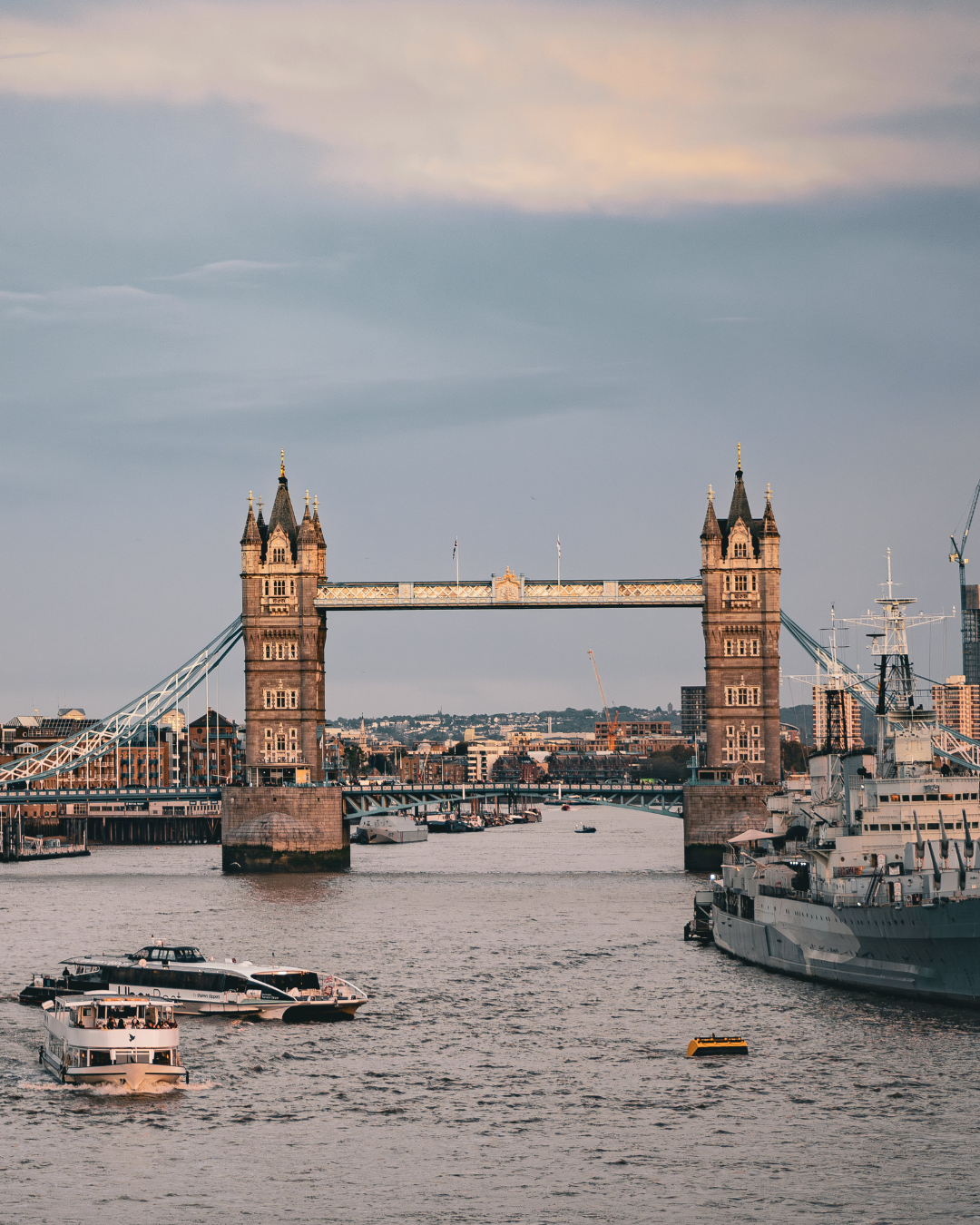 Thames Evening Cruise-London